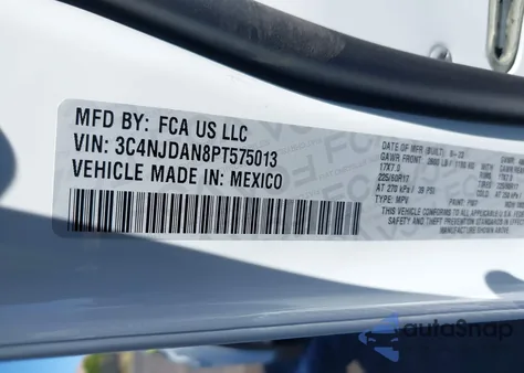 2023 Jeep Compass Sport 4X4 z USA, uszkodzony, nr VIN 3C4NJDAN8PT575013